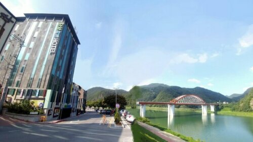 Danyang Riverside Hotel