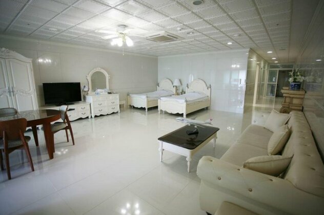 Donghae Boyang Hot Spring Convention Hotel - Photo5