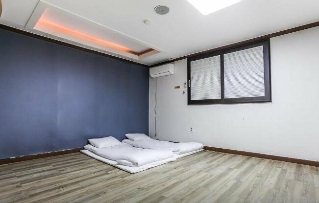 Donghae Eastern Tourist Hotel - Photo4