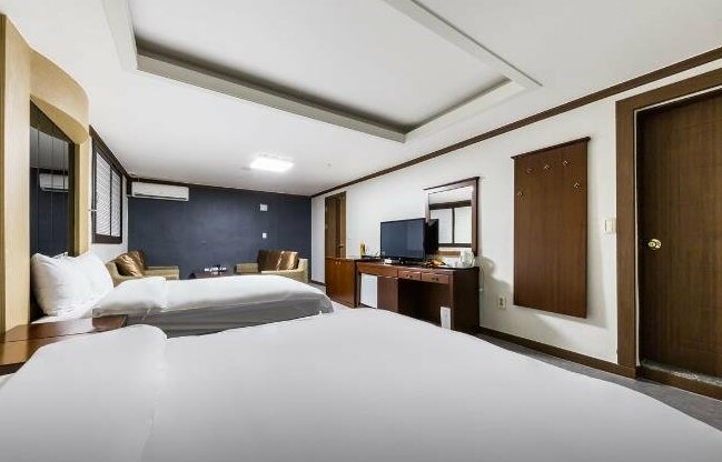 Donghae Eastern Tourist Hotel - Photo5