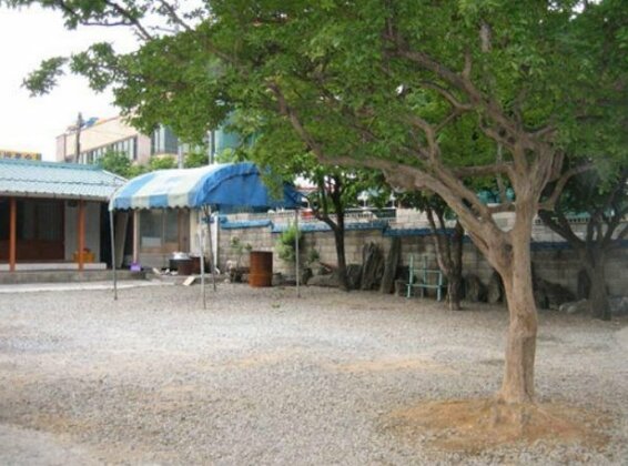 Marine Blue Pension - Photo2