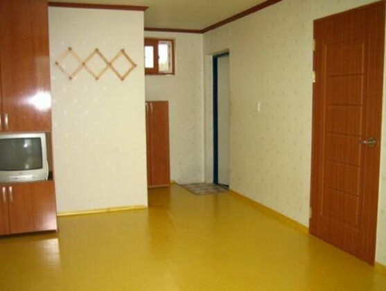 Marine Blue Pension - Photo4