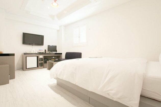 Br Hotel Gangneung - Photo5
