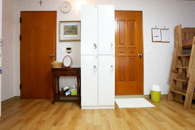 Gangneung Chodang Guesthouse - Hostel - Photo3
