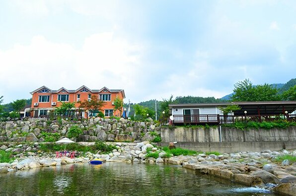 Gangneung Rest Under The Tree Pension - Photo3