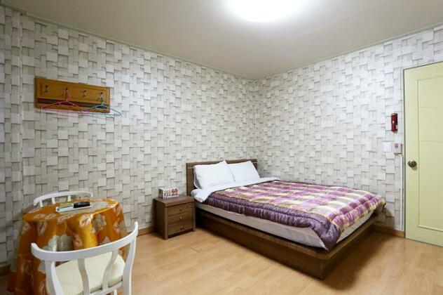 Gyeongpodae Lime House - Photo3