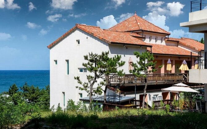 Huga Pension Gangneung - Photo2