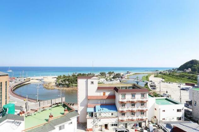 Jeongdongjin Beach
