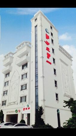 Main Motel