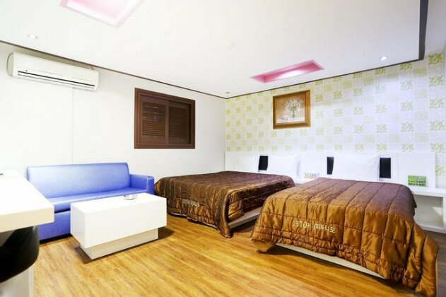 Mona Lisa Motel Gangneung - Photo2