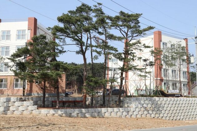 Pine Village 103 - Photo2