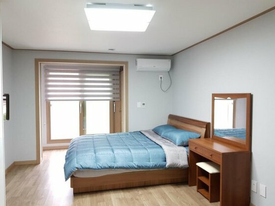Pine Village 103 - Photo4