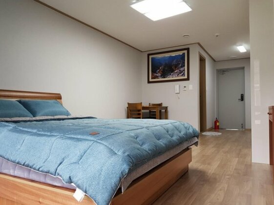 Pine Village 103 - Photo5