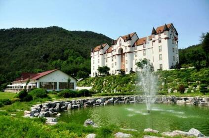 White Castle Resort