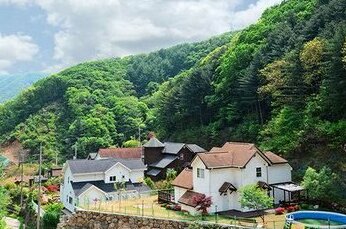 Gapyeong Alps Garden Pension