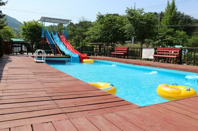 Gapyeong Apgujeong Pension - Photo2