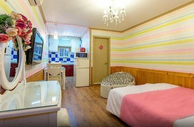 Gapyeong Roseway Pension - Photo2