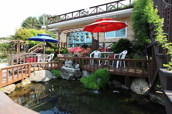 Gapyeong view with pond Pension - Photo2