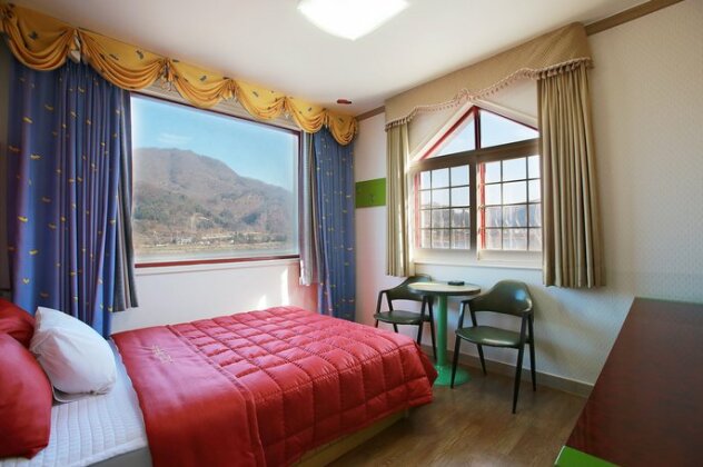 Mediterranean Motel - Photo4