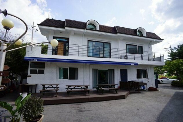 Oikos Leisure Pension - Photo2