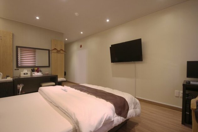 Aju Business Hotel - Photo3