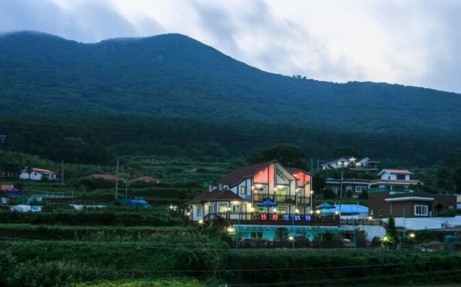 Geoje Araon Pension
