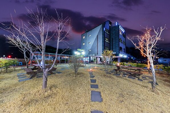 Geoje Beach Mongdol House Pension - Photo4