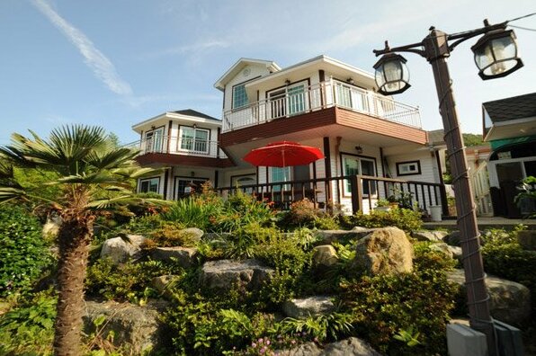 Geoje Nojasan Mountain Pension - Photo4