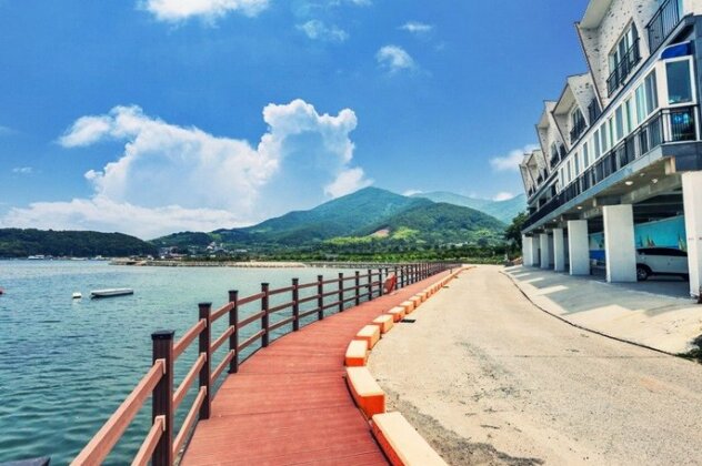 Geoje Seashore Pension Geoje City - Photo3