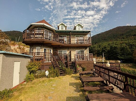 Geojedo Twin Castle Pension - Photo5