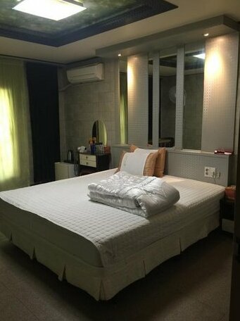 S Motel Geoje City - Photo2