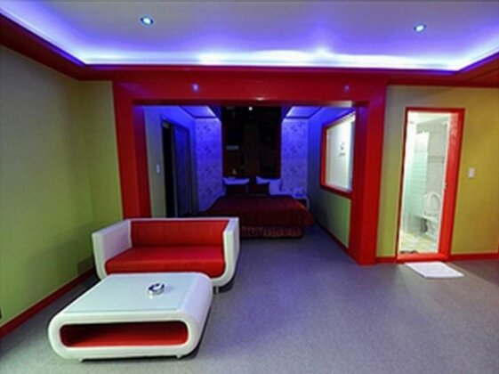 W Motel Geoje - Photo4