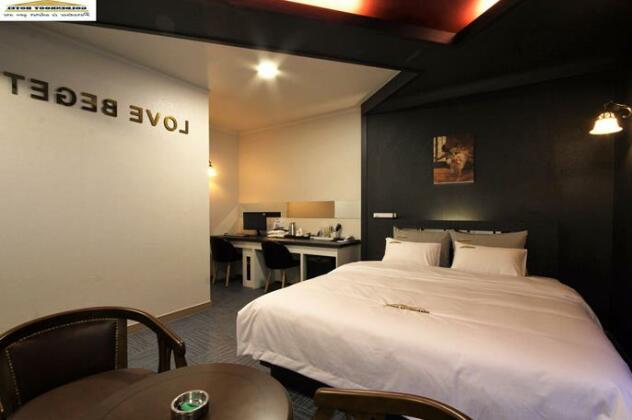 GoldenRoot Hotel in Gimhae - Photo3