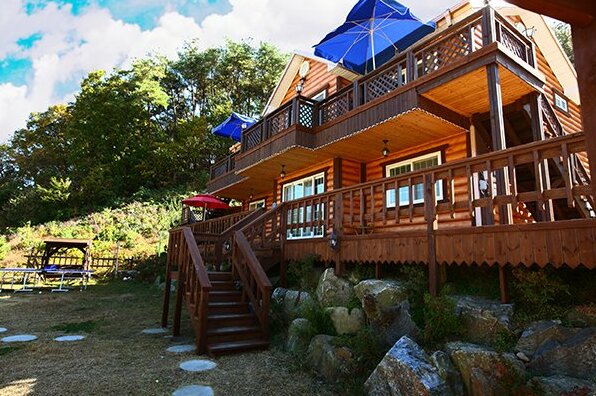 Gongju Cozy Theme Pension - Photo4