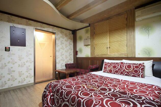 Gunsan Ensemble Motel - Photo2