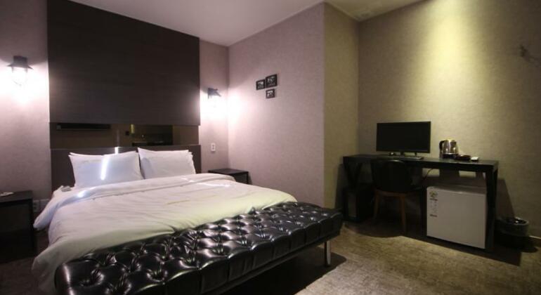 Paradise Hotel Gunsan - Photo3