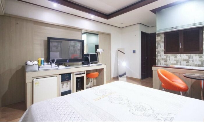 Piano Hotel Gunsan - Photo3