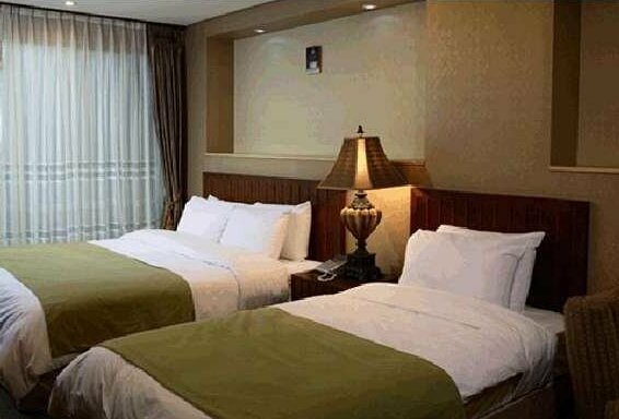 Ritz Plaza Hotel Gunsan - Photo2