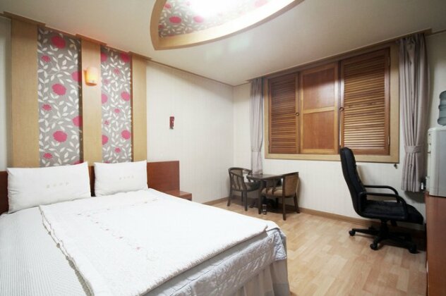 Thema Motel - Photo5