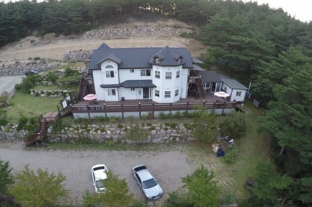 Another World Pension - Photo5