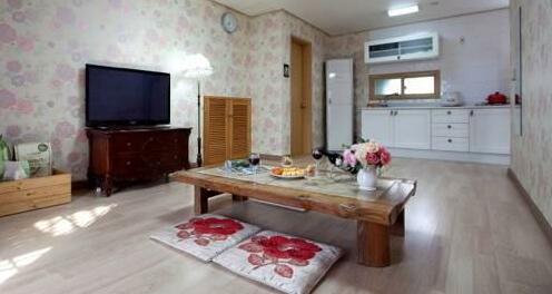 Fullhouse Pension Gyeongju - Photo4