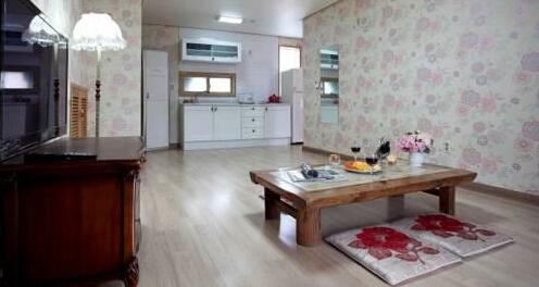 Fullhouse Pension Gyeongju - Photo5