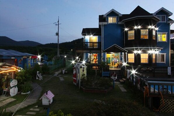 Gyeongju Blue Hill Pension - Photo5