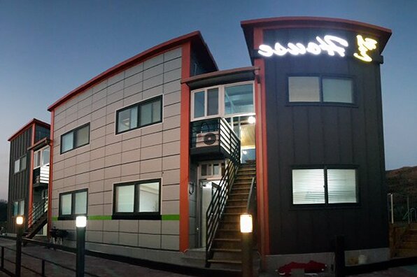Gyeongju Feelhouse Pension - Photo3