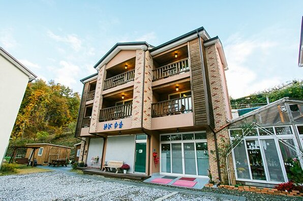 Gyeongju Forest Garden Pension - Photo5