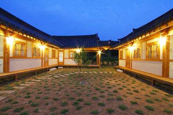 Gyeongju Hanok Pen Town Guesthouse - Photo4