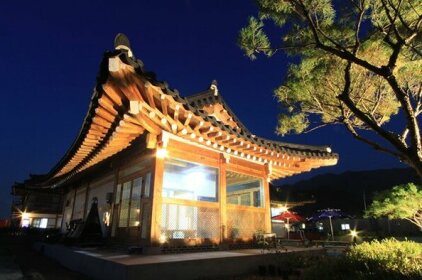 Gyeongju Namsan korean house Pension