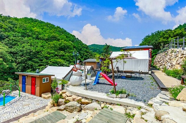 Gyeongju Rosso House Pension - Photo3