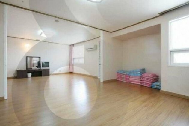 Gyeongju Tourist Hotel - Photo3