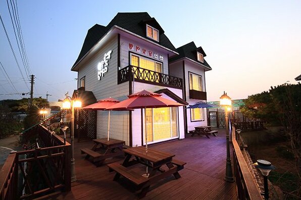 Gyeongju Travel by Moonlight Pension - Photo3